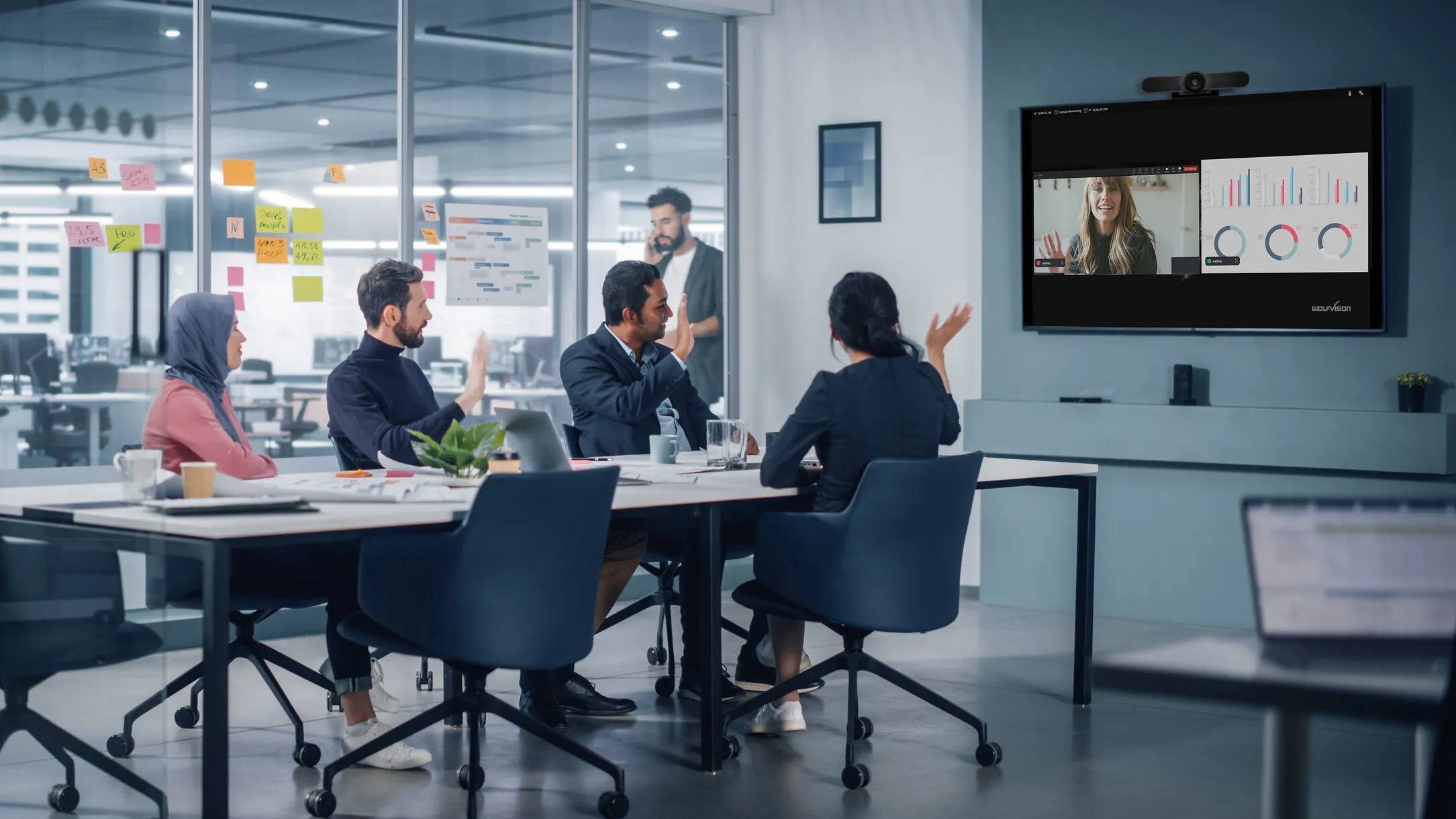 تجهیزات اتاق کنفرانس